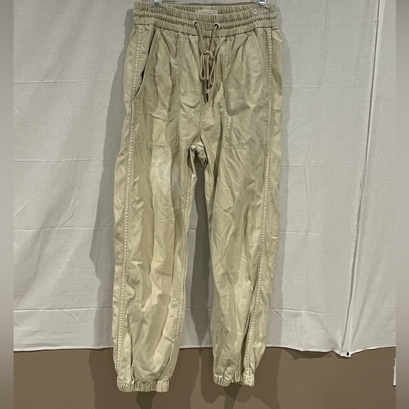 Women’s Citizen of Humanity straight leg pants. Beige. Size 27 - Picture 1 of 6